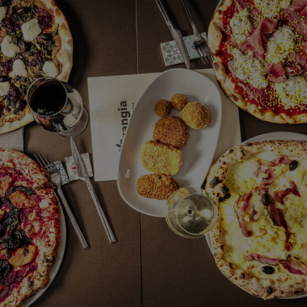 4 pizze e fritti gluten free sun un tavolo